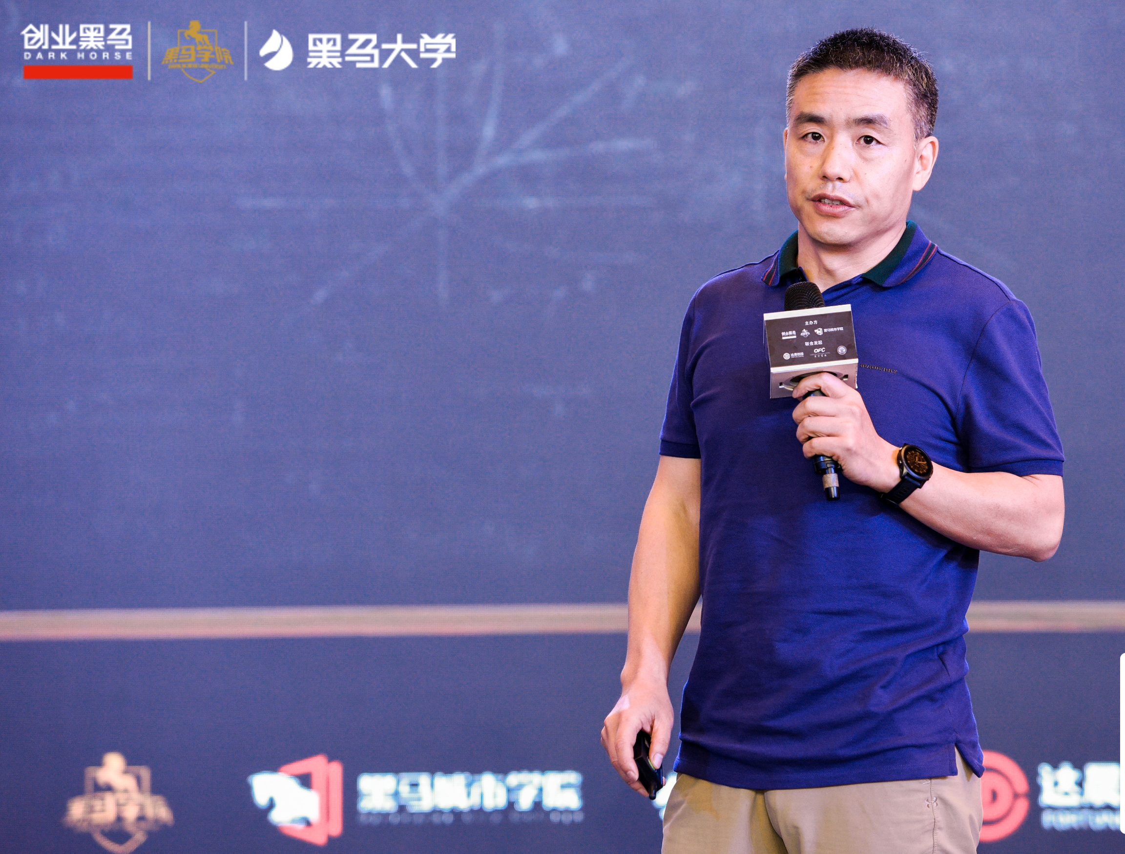 转折点！深圳男篮回应争议，欧联窗口期攻防权衡，管理层满意，高层口径保持一致的简单介绍